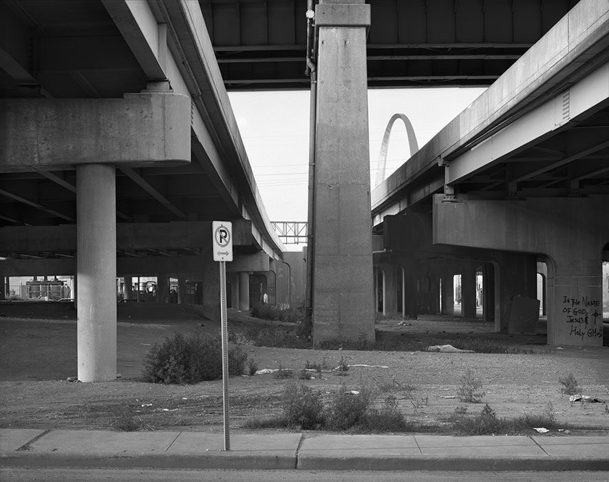 /product//interstates-44-55-poplar-street-bridge-and-the-arch-1988/