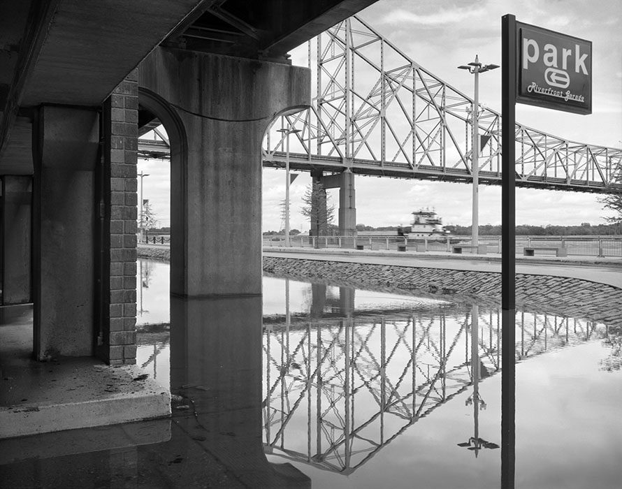 /product//riverfront-garage-martin-luther-king-bridge-flood-of-2019/