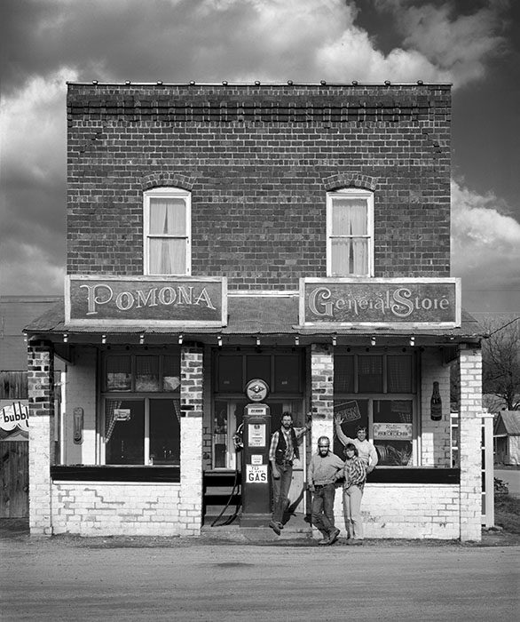 /product//pomona-general-store-pomona-illinois-1982/