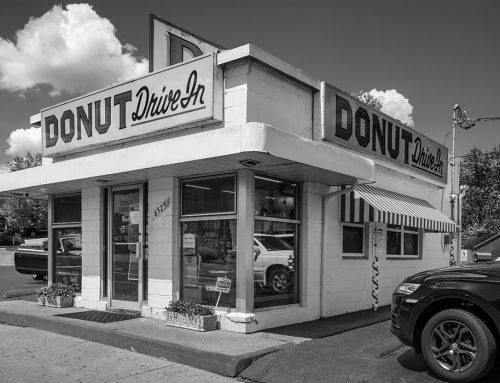 Donut Drive In, Chippewa Street, 2021